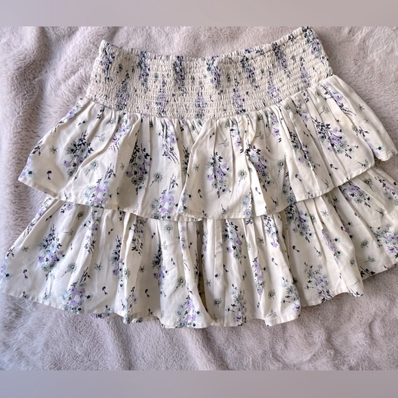 NWT Aerie Ready to Ruffle Floral Mini Skirt Cream Size S - Picture 3 of 7